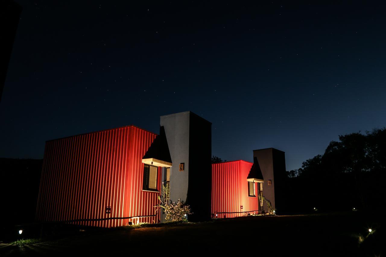 Latitude Lodge クーニャ エクステリア 写真