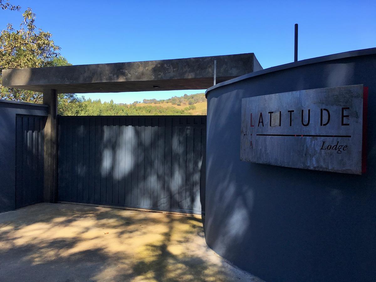 Latitude Lodge クーニャ エクステリア 写真